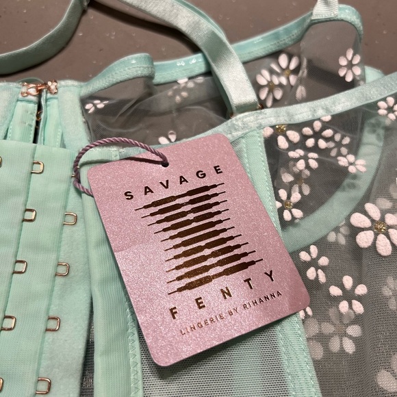 NWT Floral Puff Daisy Bustier Savage By Fenty - Picture 3 of 8